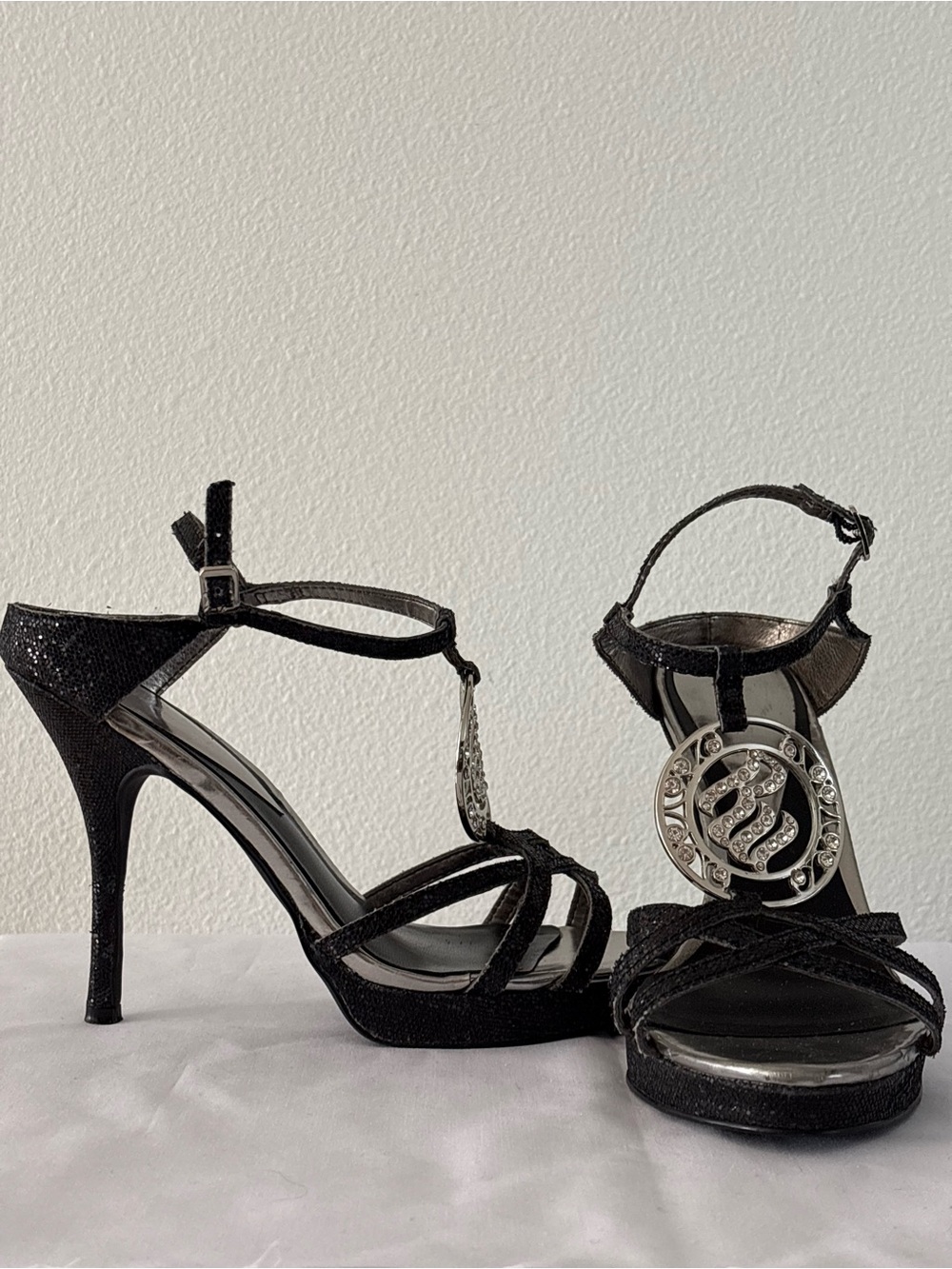 Vintage Rocawear Black Glittery Heels Sz 7 1/2